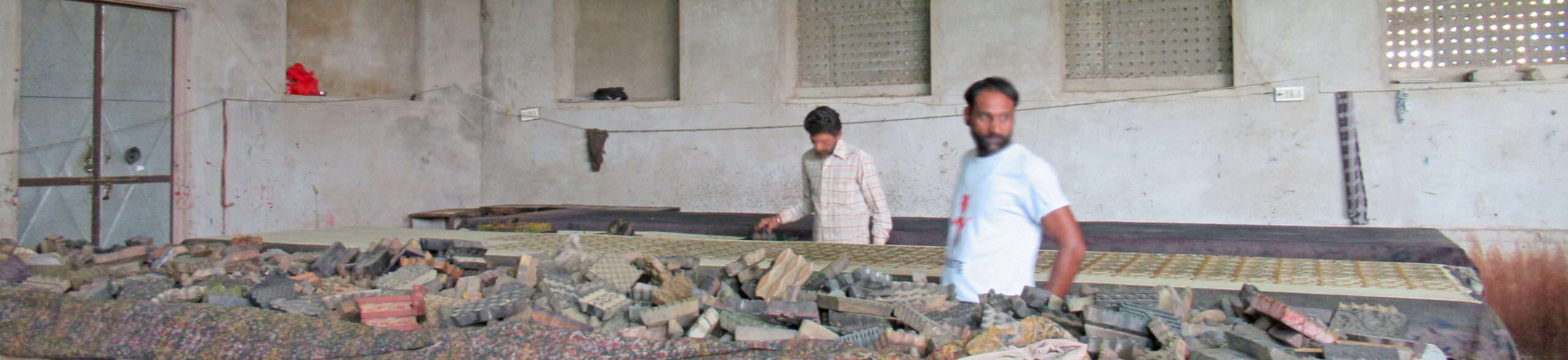 grande toile tendue pour impression block print en inde