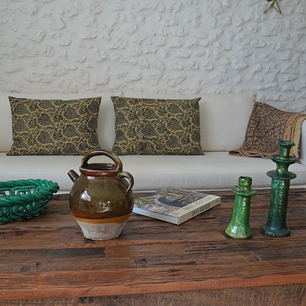 Coussin fait main en France avec du tissu coton impression au cadre block print en Inde, Rajasthan, coussin 50 x 70 cm